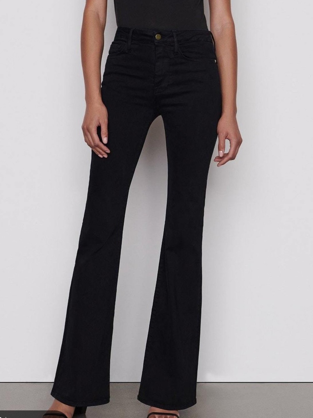 Frame High-Rise Black Flare Jeans style “Le one Flare” size 1